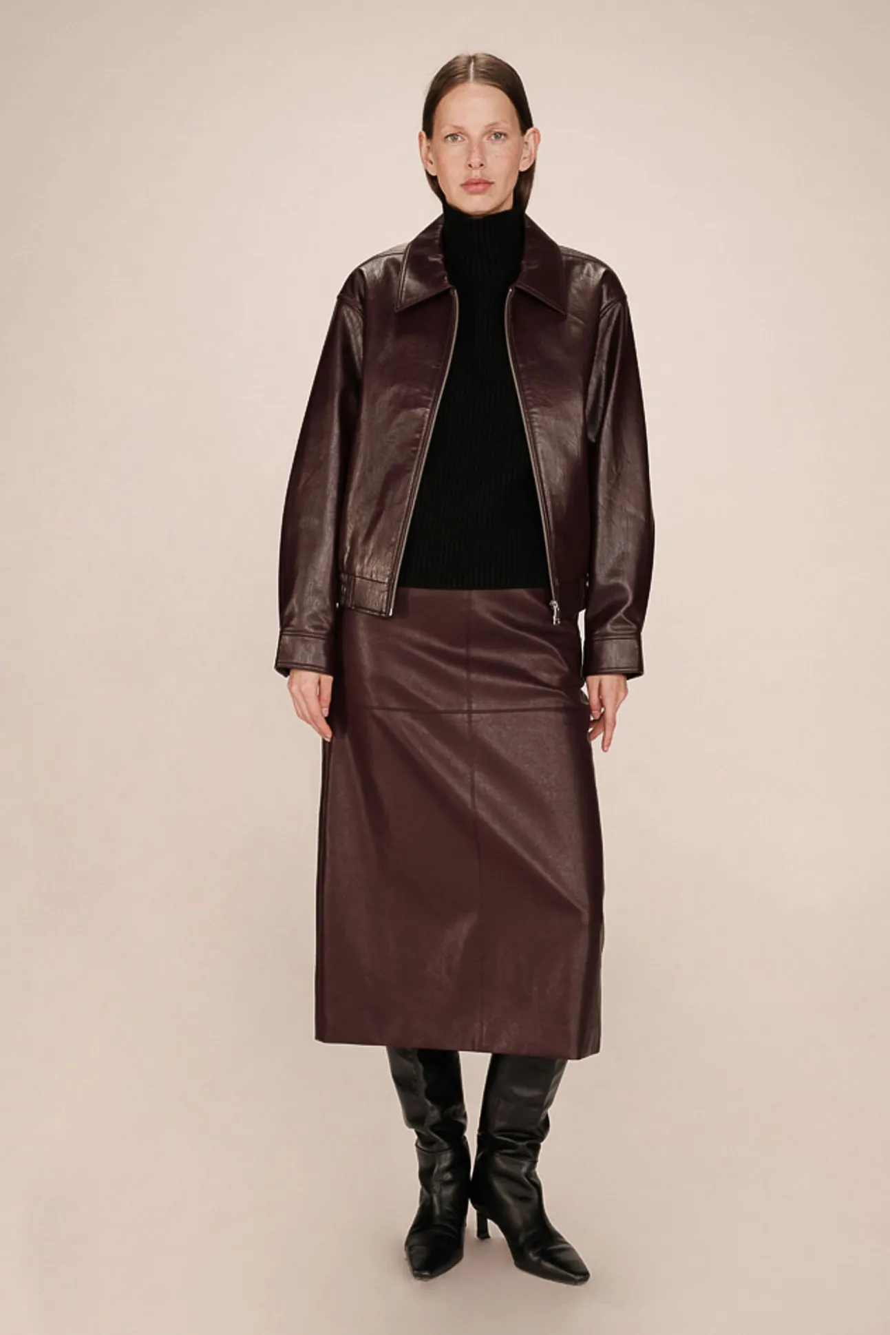 Blusão bomber oversized de couro marrom