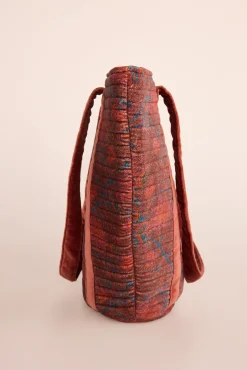 Bolsa acolchoada de veludo
