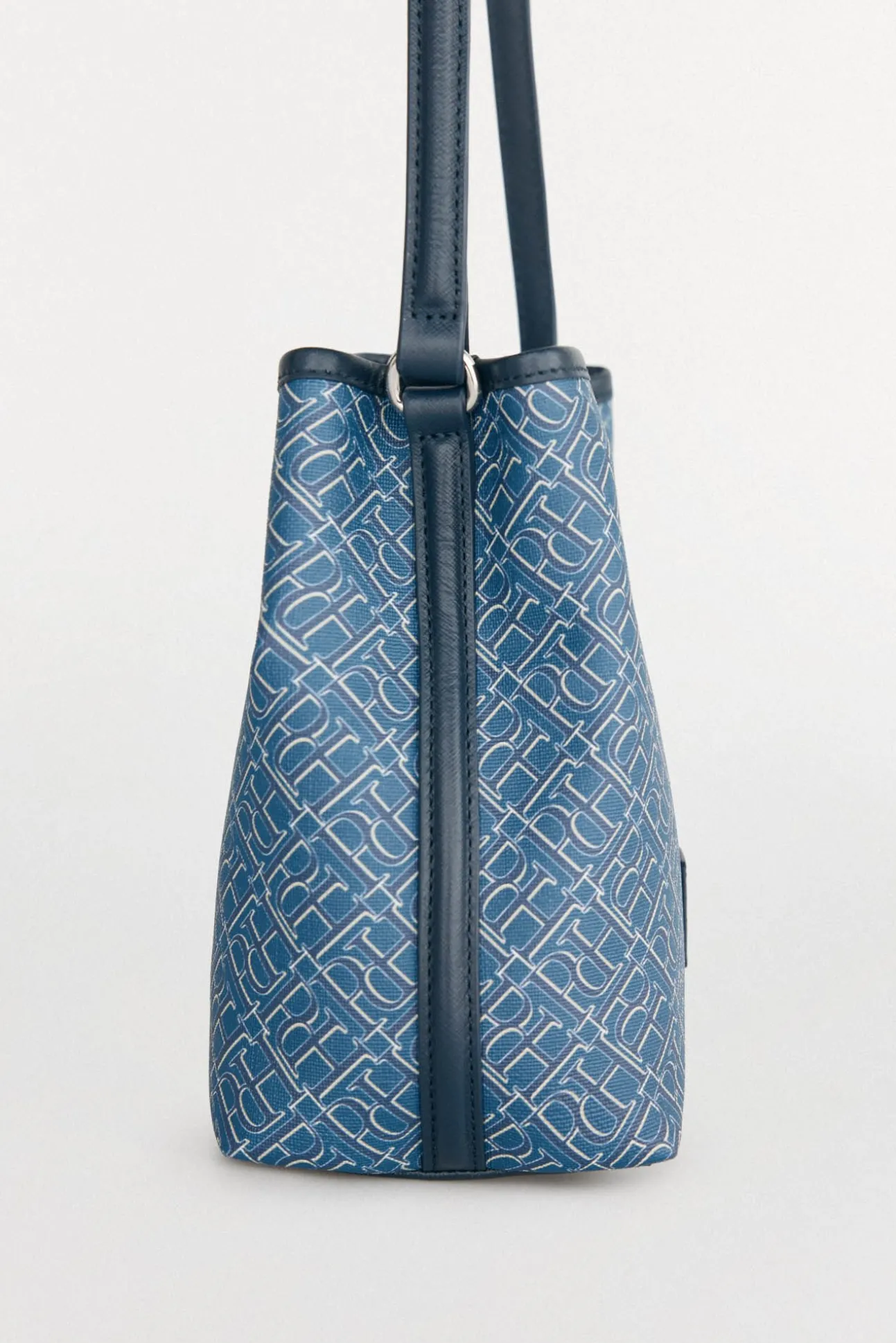 Bolsa balde com alça alça monograma