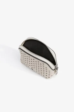 Bolsa com efeito couro perfurado