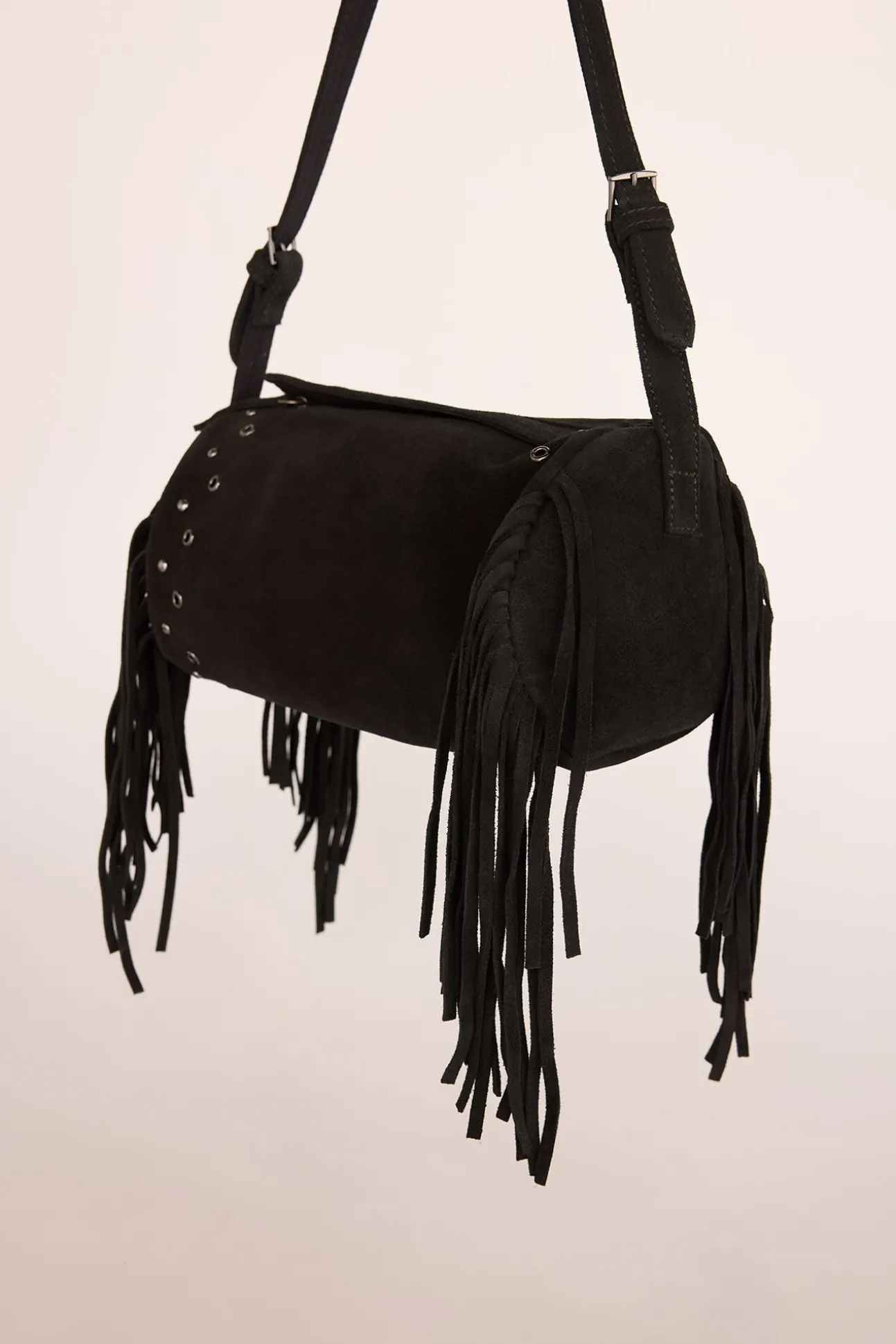 Bolsa de barril com franjas