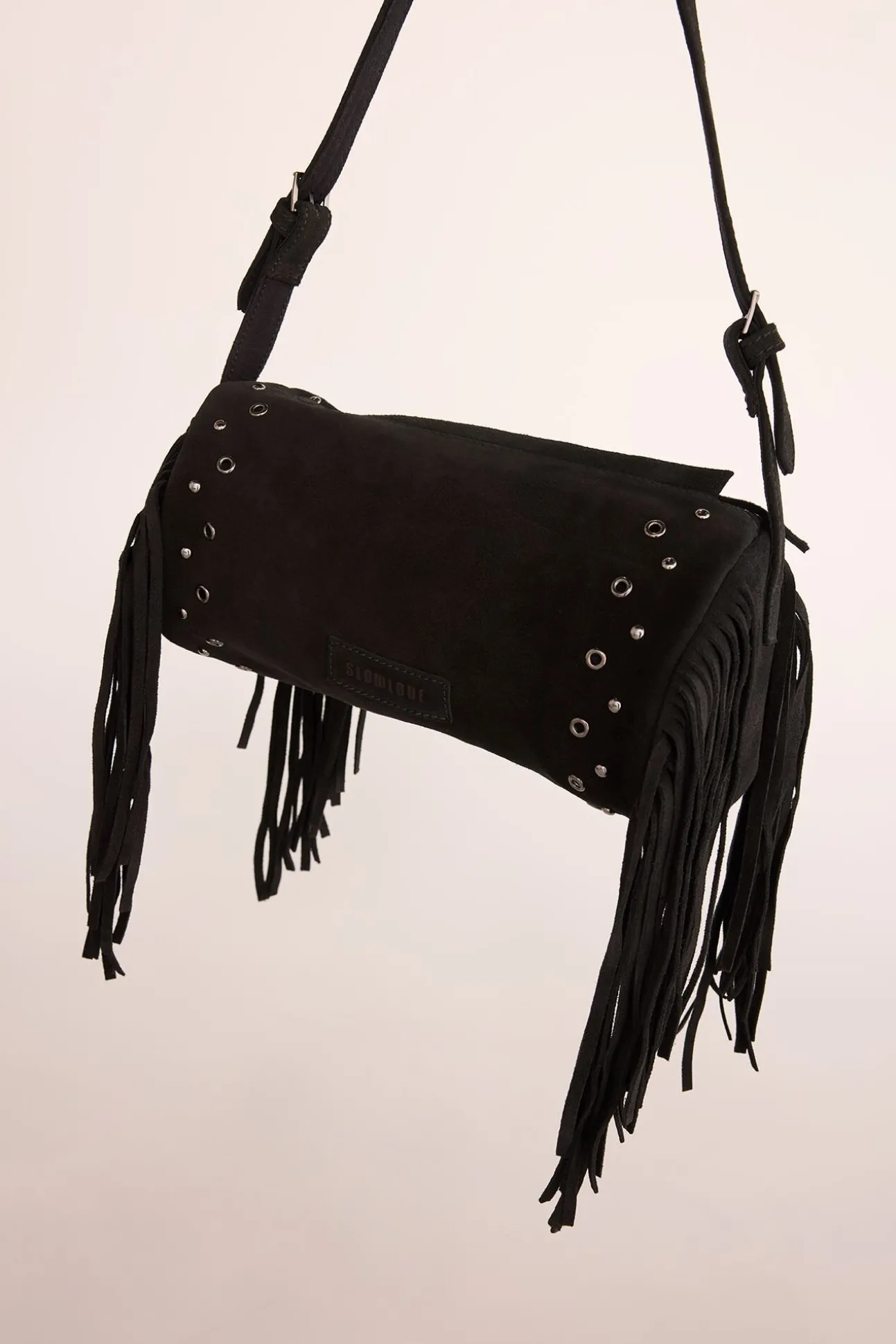 Bolsa de barril com franjas