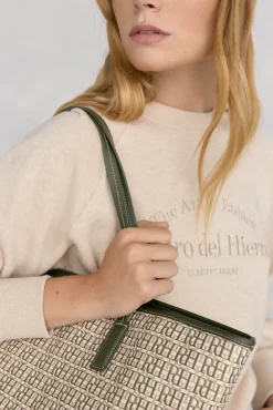 Bolsa de compras com monograma