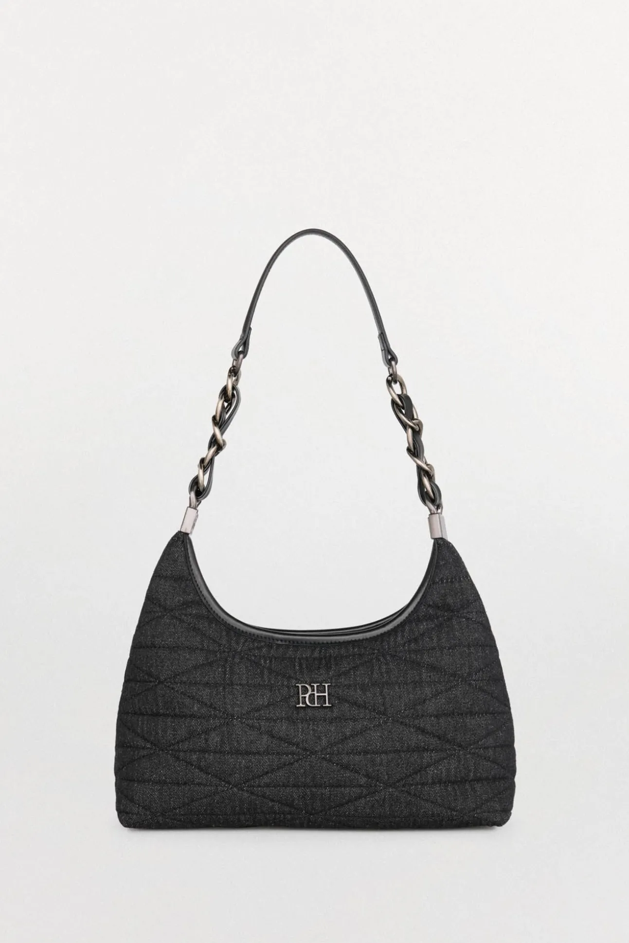 Bolsa hobo acolchoada com alça de pele e corrente