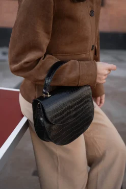 Bolsa tiracolo Otilia coco preta