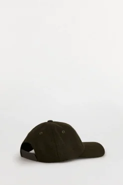 Boné com viseira de têxtil