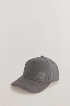 Boné com viseira de têxtil