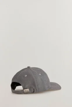 Boné com viseira de têxtil