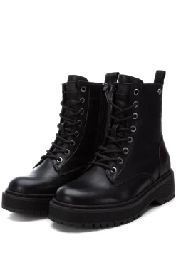 Bota de amarrar