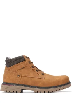 Bota de amarrar