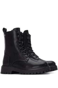 Bota de amarrar