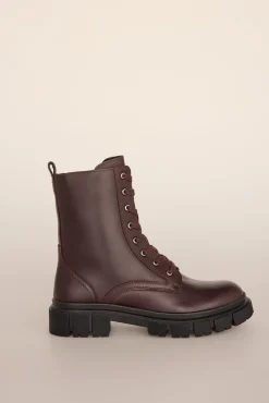 Bota de combate de pele
