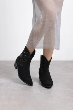Bota de cowboy com tachas
