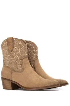 Bota de cowboy com tachas