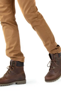Bota de homem em pele napa