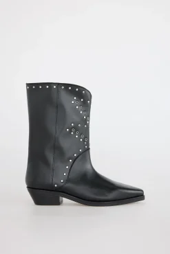 Bota de pele cravejada