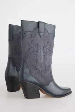 Bota de pele e croute