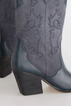 Bota de pele e croute