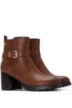 Bota de salto alto