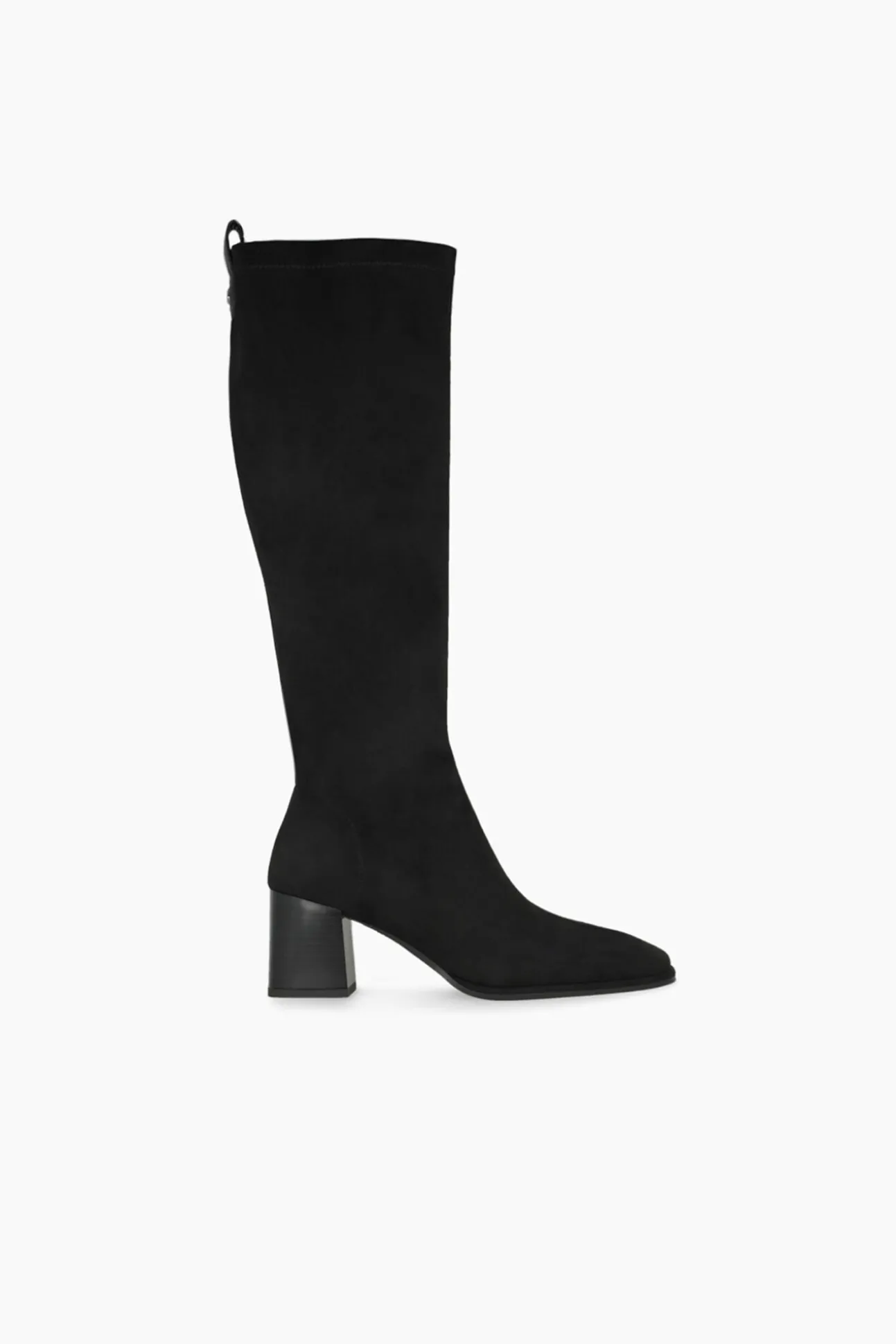 Botas de camurça com salto