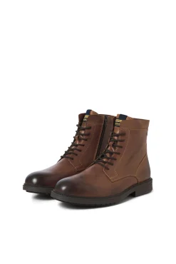 Botas de couro com cadarço