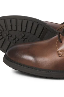 Botas de couro com cadarço