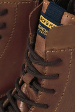 Botas de couro com cadarço