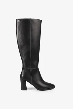 Botas feminina Sinnara Napa