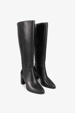 Botas feminina Sinnara Napa