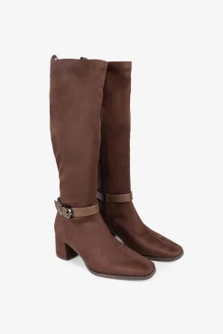 Botas Flare de Camurça Feminina