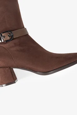 Botas Flare de Camurça Feminina