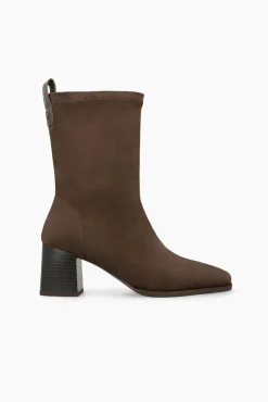 Botins com efeito couro elástico e salto