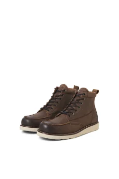 Botins de couro com sola de borracha