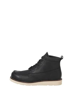 Botins de couro com sola de borracha
