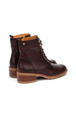 Botins de salto alto