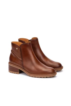 Botins de salto alto