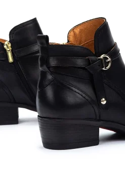 Botins de salto alto