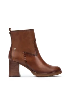 Botins de salto alto