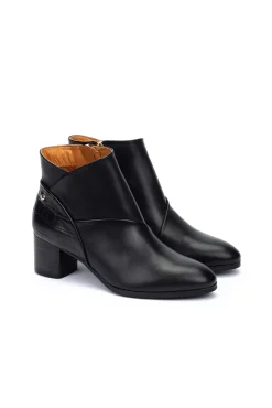 Botins de salto alto