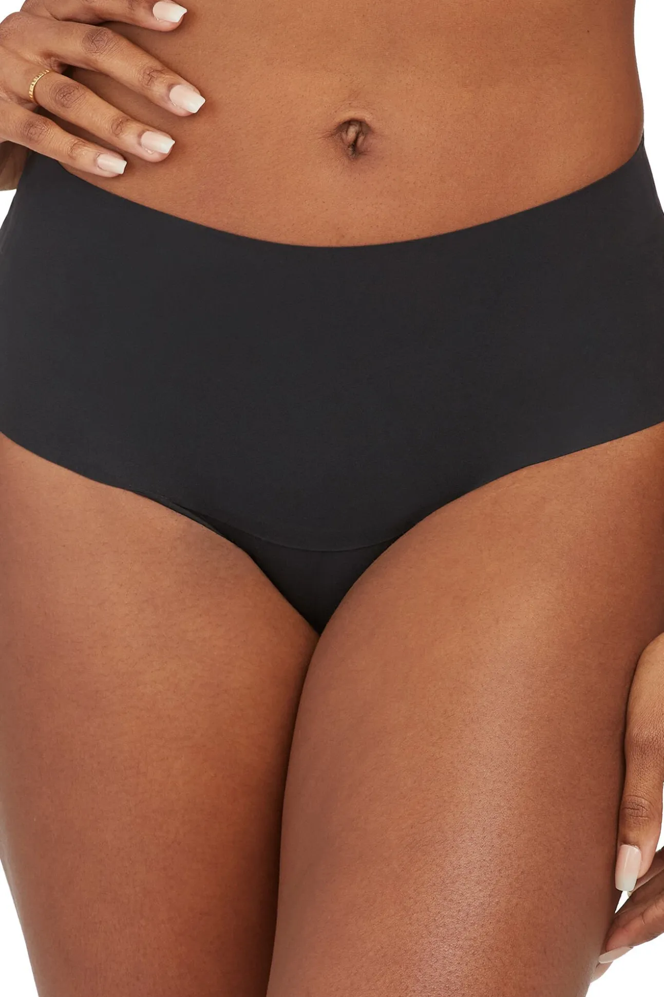Braguita moldeadora invisible negra Spanx