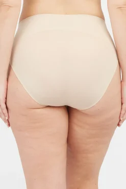 Braguita moldeadora invisible nude Spanx
