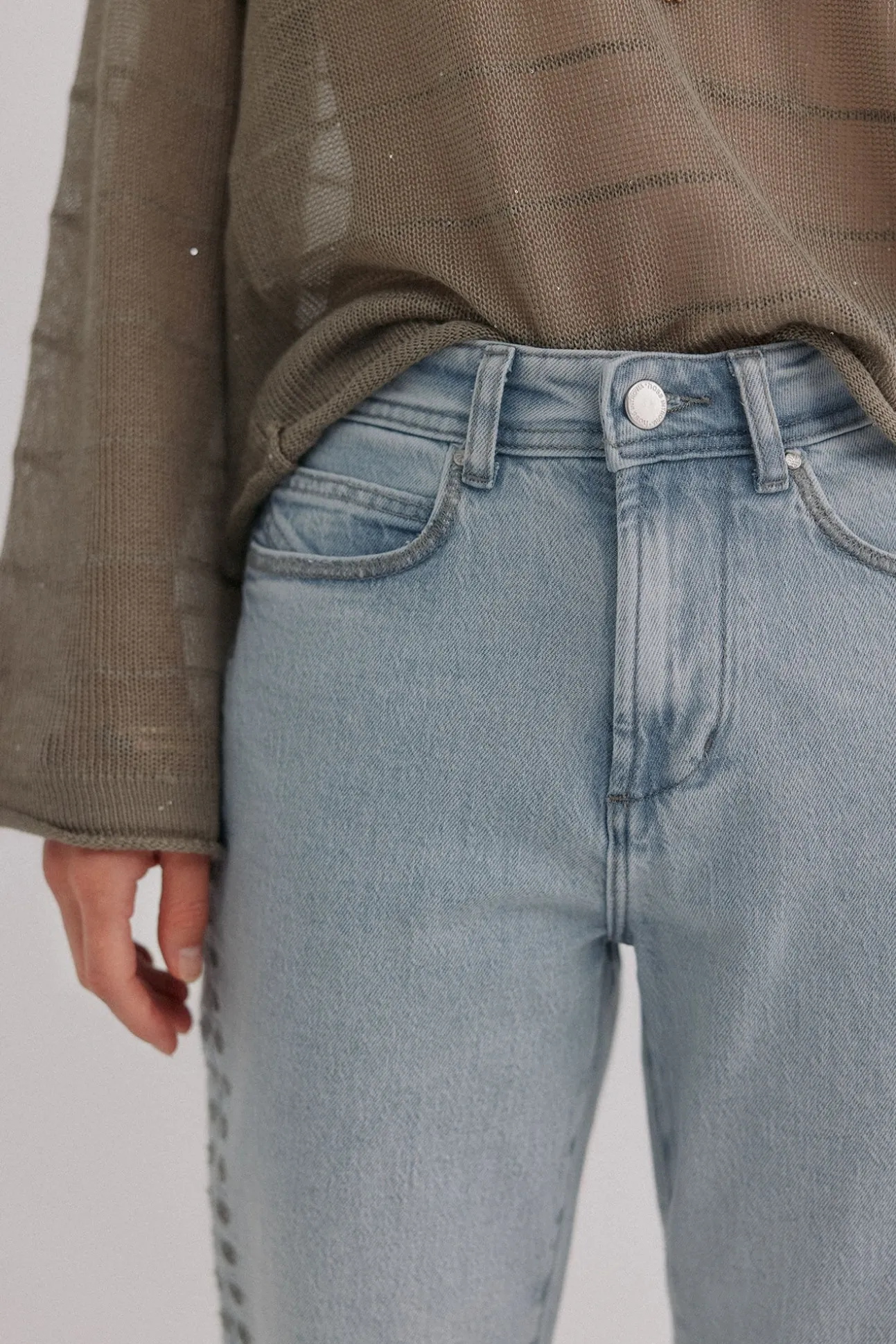 Brigitte. Jeans bordado