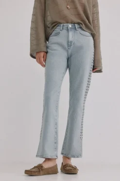 Brigitte. Jeans bordado
