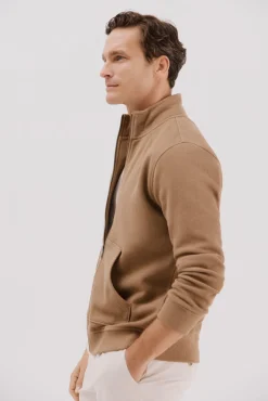-Regular fit-Structured fleece fabric-Front zip fastening and kangaroo pockets-By buying our cotton products, you're supporting our investment in the Better Cotton Initiative. This product is sourced via a system of mass balance and therefo