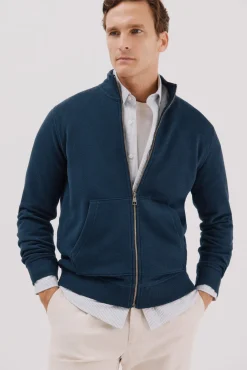 -Regular fit-Structured fleece fabric-Front zip fastening and kangaroo pockets-By buying our cotton products, you're supporting our investment in the Better Cotton Initiative. This product is sourced via a system of mass balance and therefo