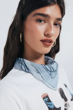 Cachecol bandana estilo cowboy com estampa de cavalo