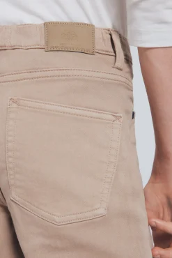 Calça amarela slim fit de 5 bolsos para meninos
