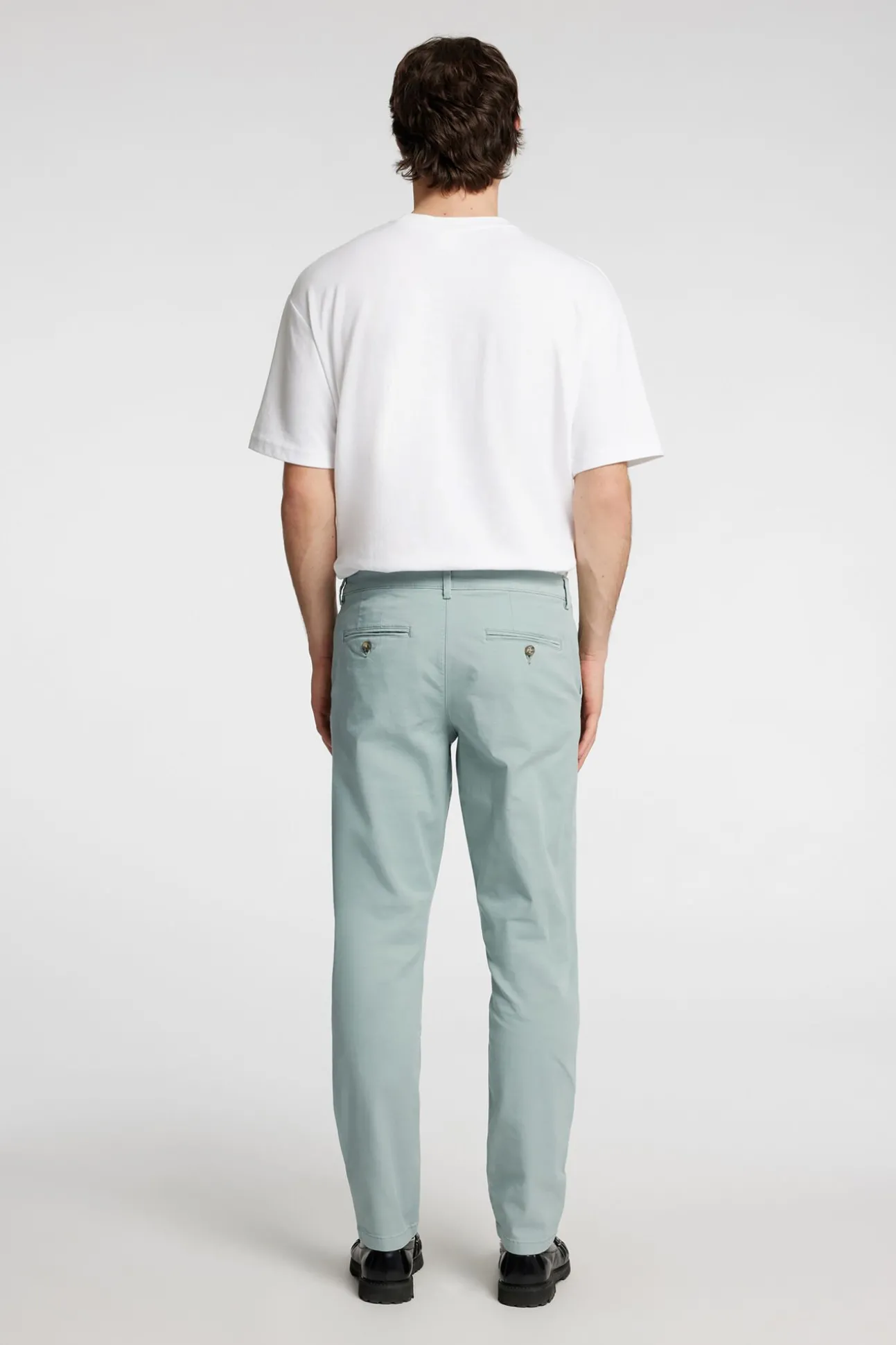 Calça calças chino slim fit feita de algodão orgânico