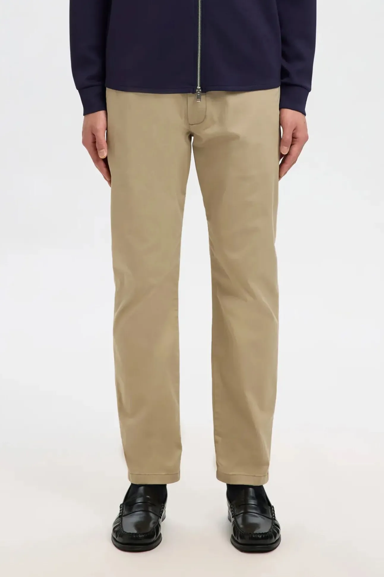Calça calças chino slim fit feita de algodão orgânico