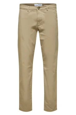 Calça calças chino slim fit feita de algodão orgânico